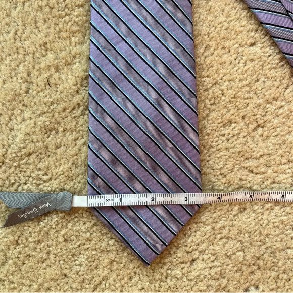 Jos. A. Bank Executive Collection Men's 100% Silk Tie - Purple Stripe - Picture 4 of 5